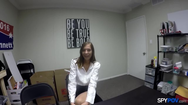 Девушка на видео камеру сосет член и трахается с незнакомцем - #2