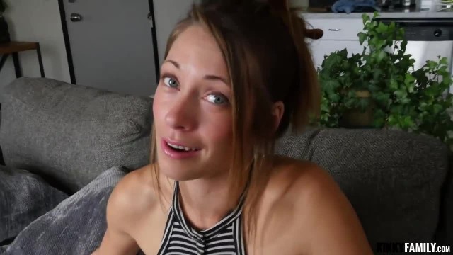 Девица встала раком и выставила щель для порки - #3